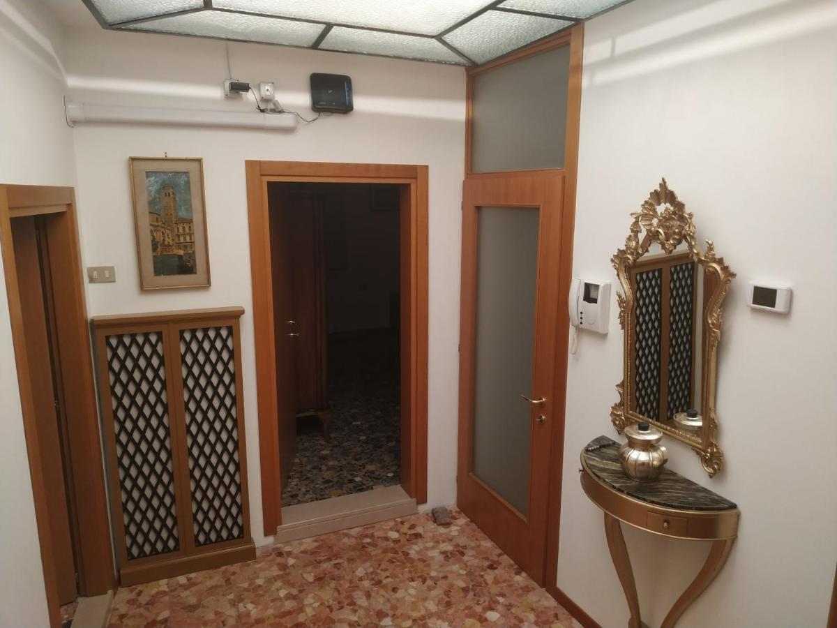 Guizzo Apartment Venezia Veneza Exterior foto